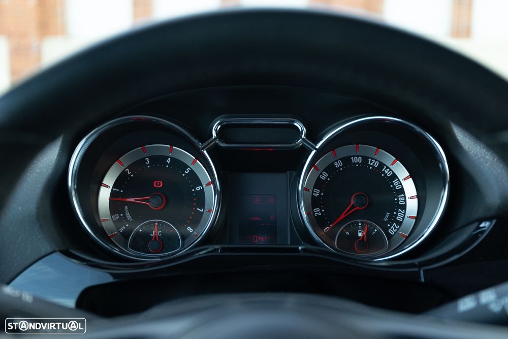 Opel Adam 1.2 Glam - 28