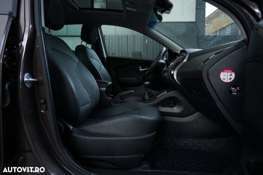 Hyundai ix35 2.0 CRDI 4WD Premium - 11