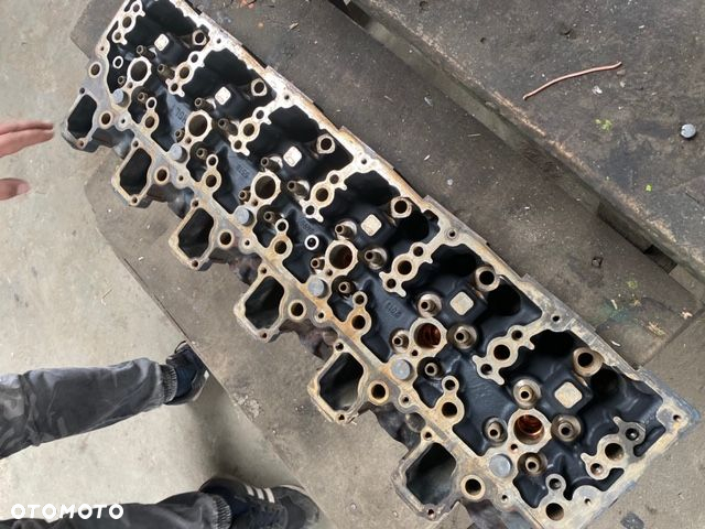 Deutz TCD 2013 L06 4V - Głowica Cylindrów - 2