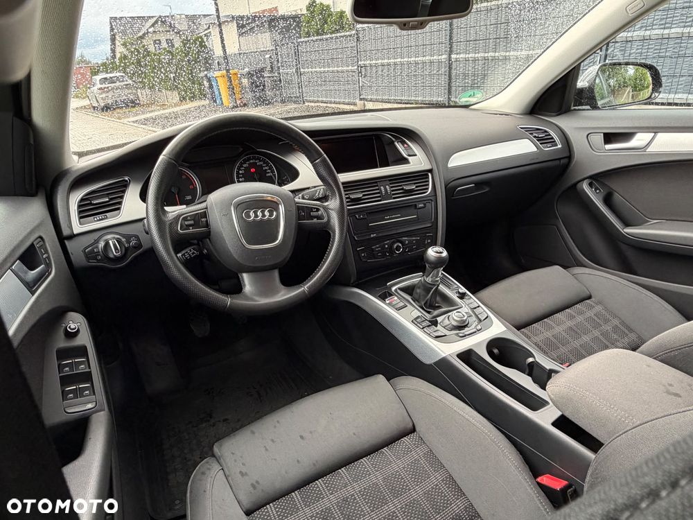 Audi A4 Avant 2.0 TDI DPF - 12