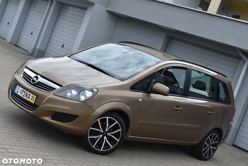 Opel Zafira - 2