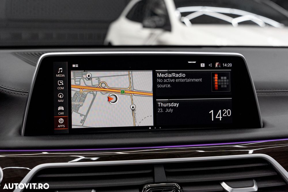 BMW Seria 7 745Le xDrive AT PHEV - 38