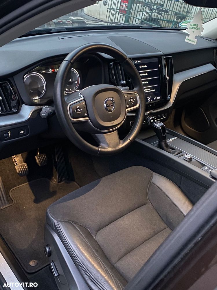 Volvo XC 60 D4 Momentum - 1