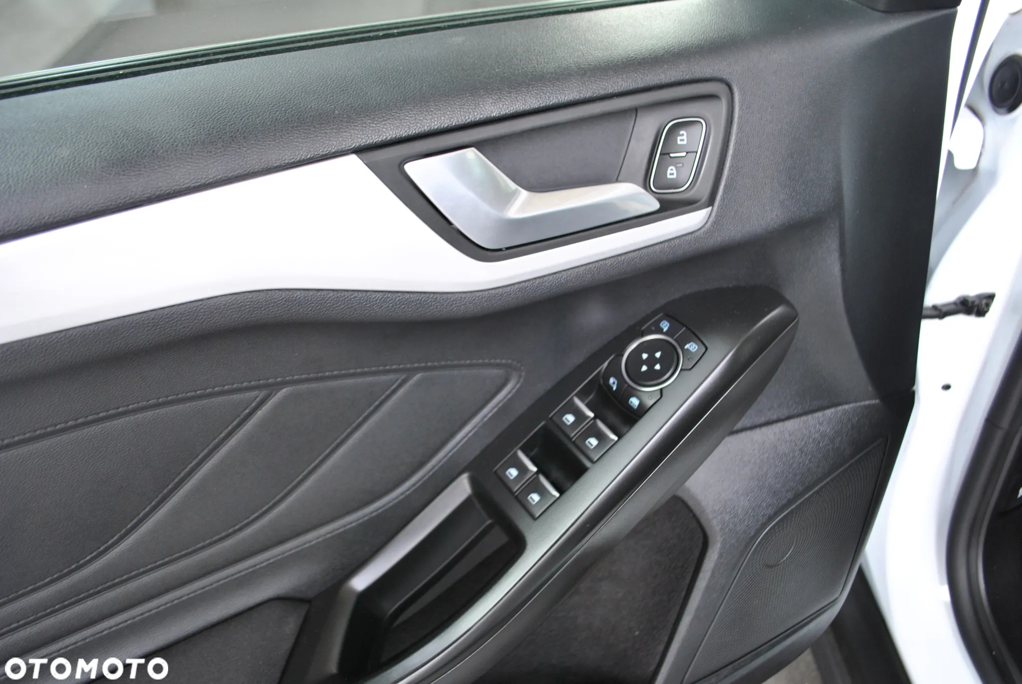 Ford Focus 1.5 EcoBlue Connected - 10