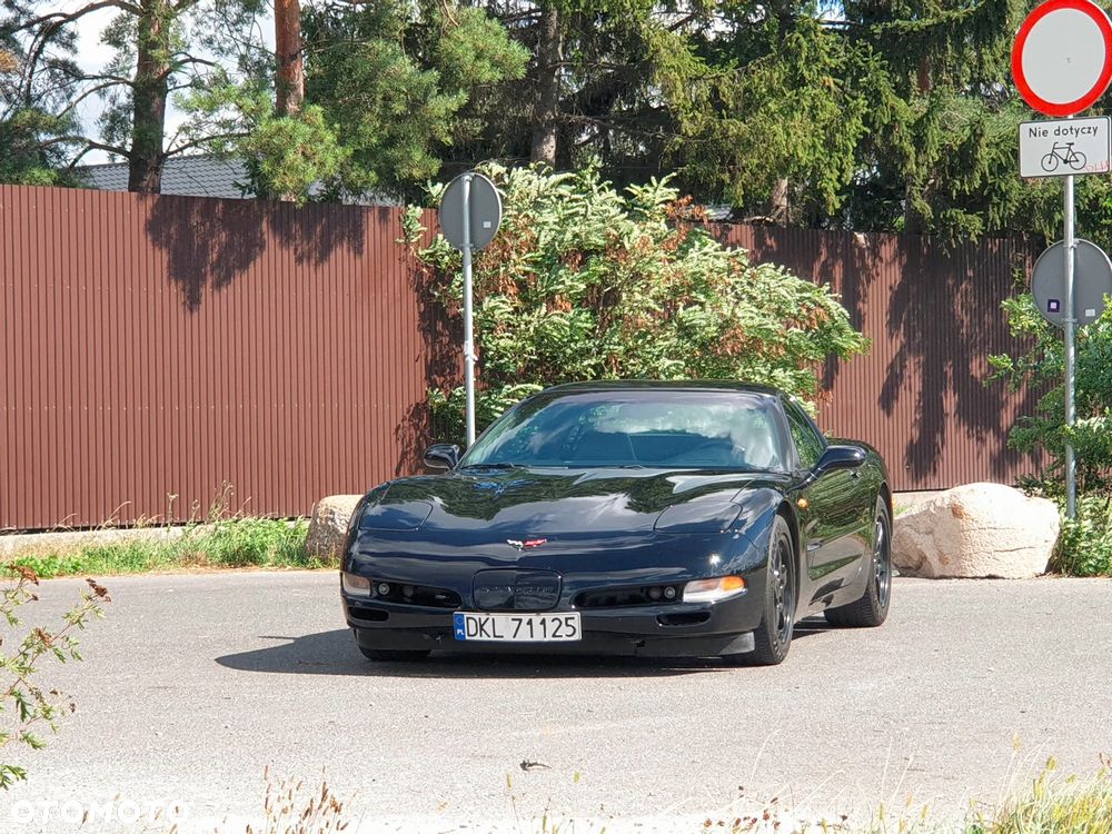 Chevrolet Corvette - 3