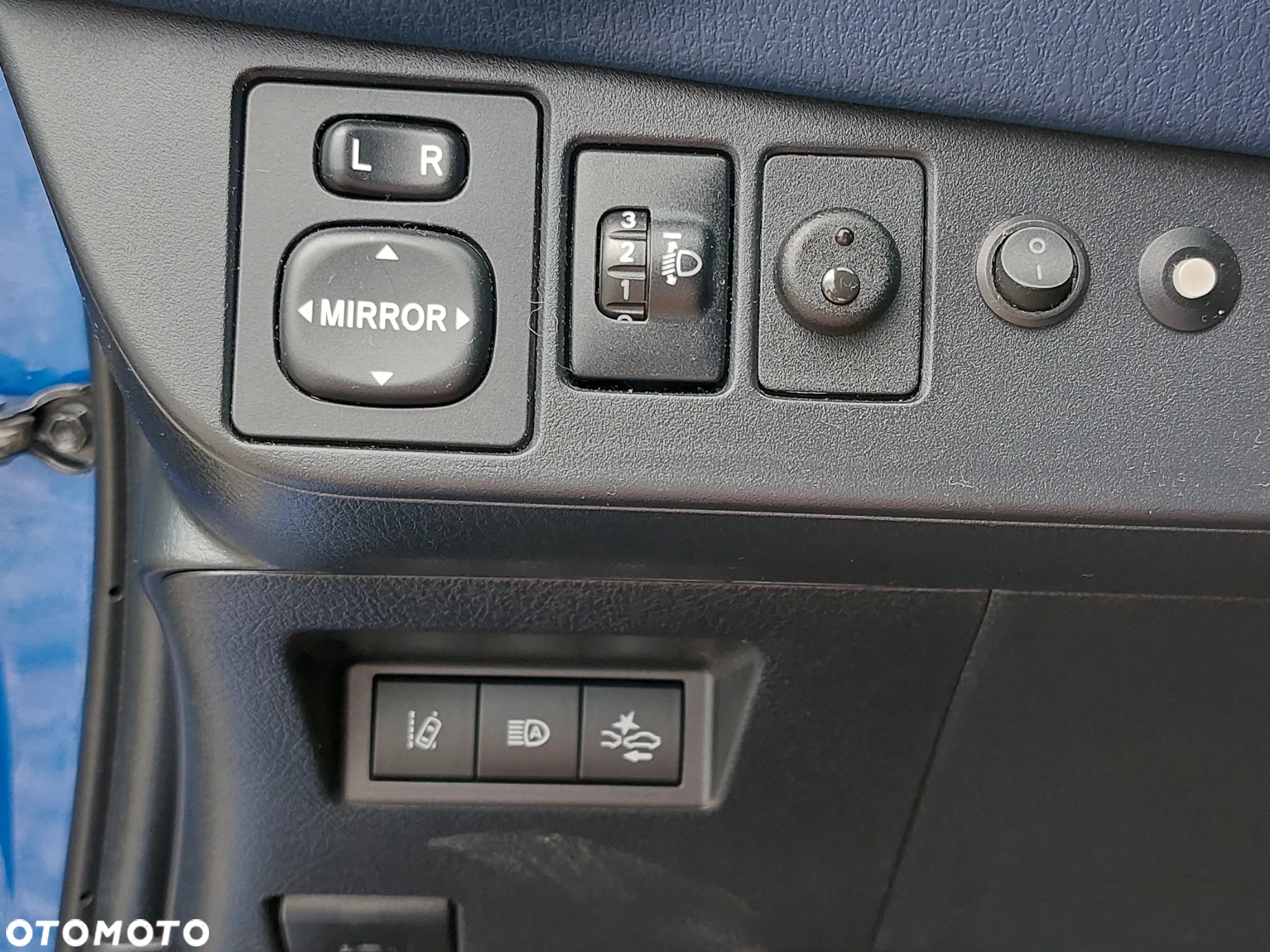 Toyota Yaris Hybrid 100 Selection - 21