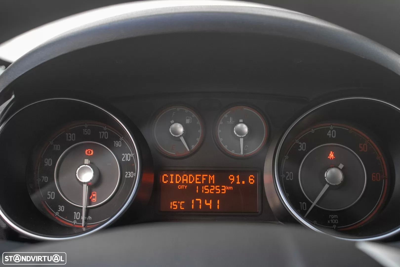 Fiat Punto 1.3 M-Jet Easy S&S - 11