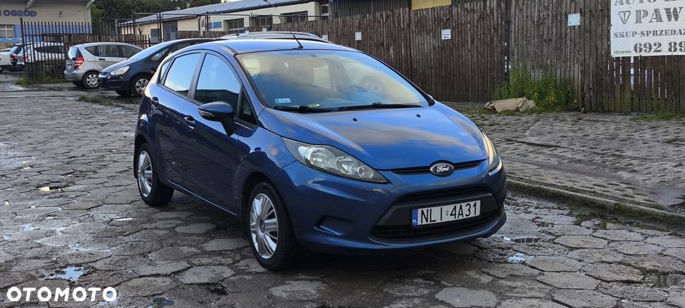 Ford Fiesta - 2