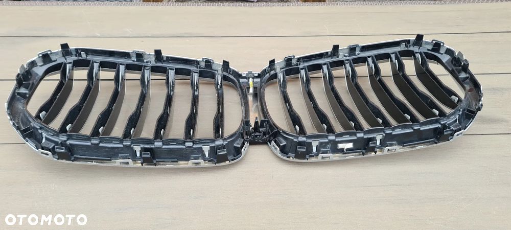 BMW X5 G05 Grill oraz Wydechy - 6