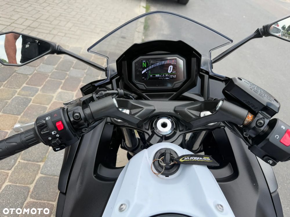 Kawasaki Ninja - 9