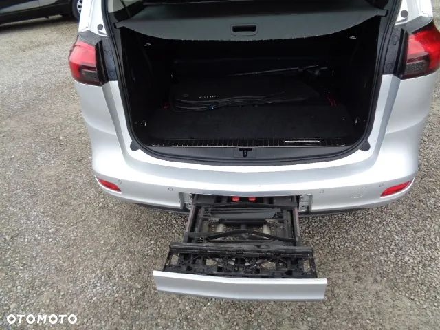 Opel Zafira Tourer 1.4 Turbo Business Edition - 26