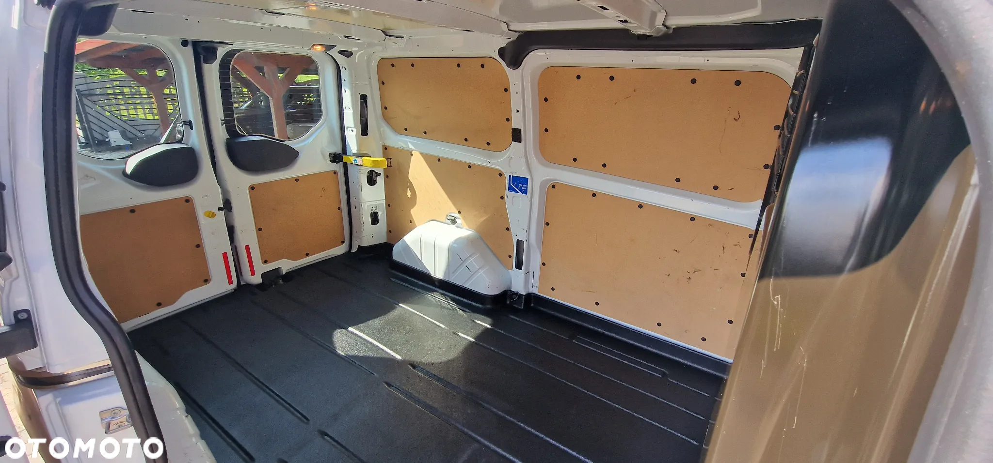 Ford Transit Custom - 8