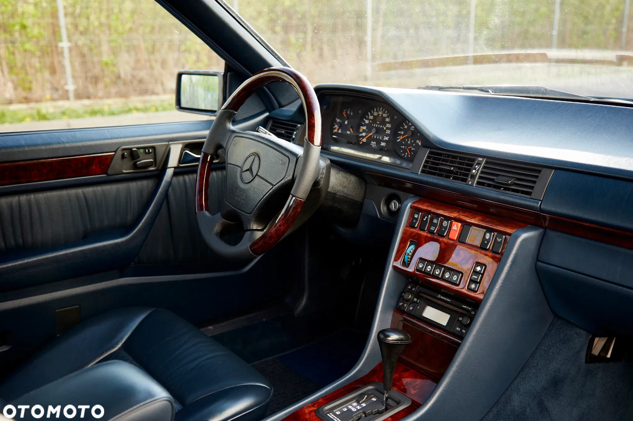 Mercedes-Benz W124 (1984-1993) - 13