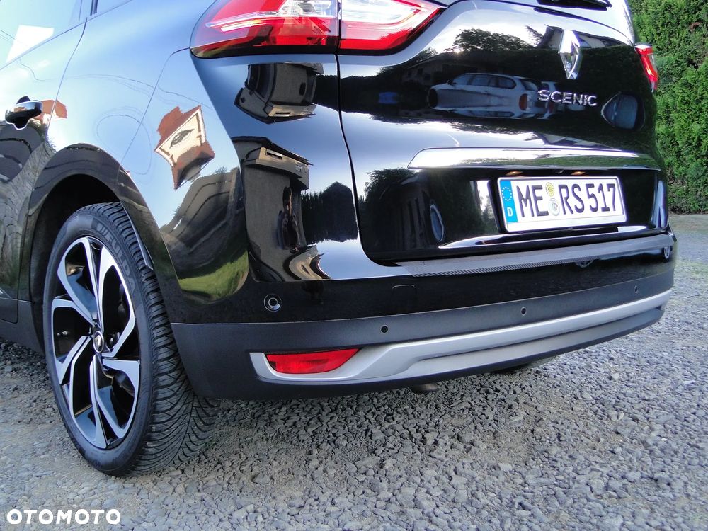 Renault Grand Scenic - 10