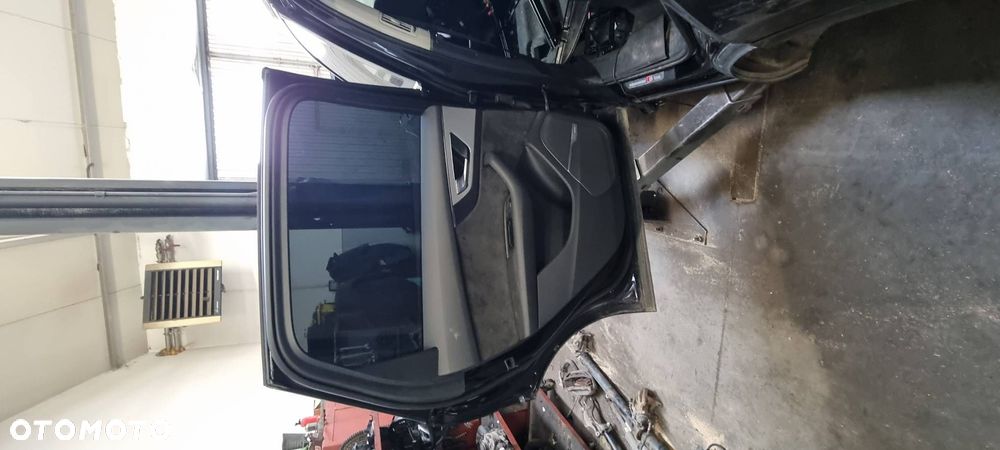 DRZWI LEWE TYŁ AUDI Q7 II 4M LC9X - 10