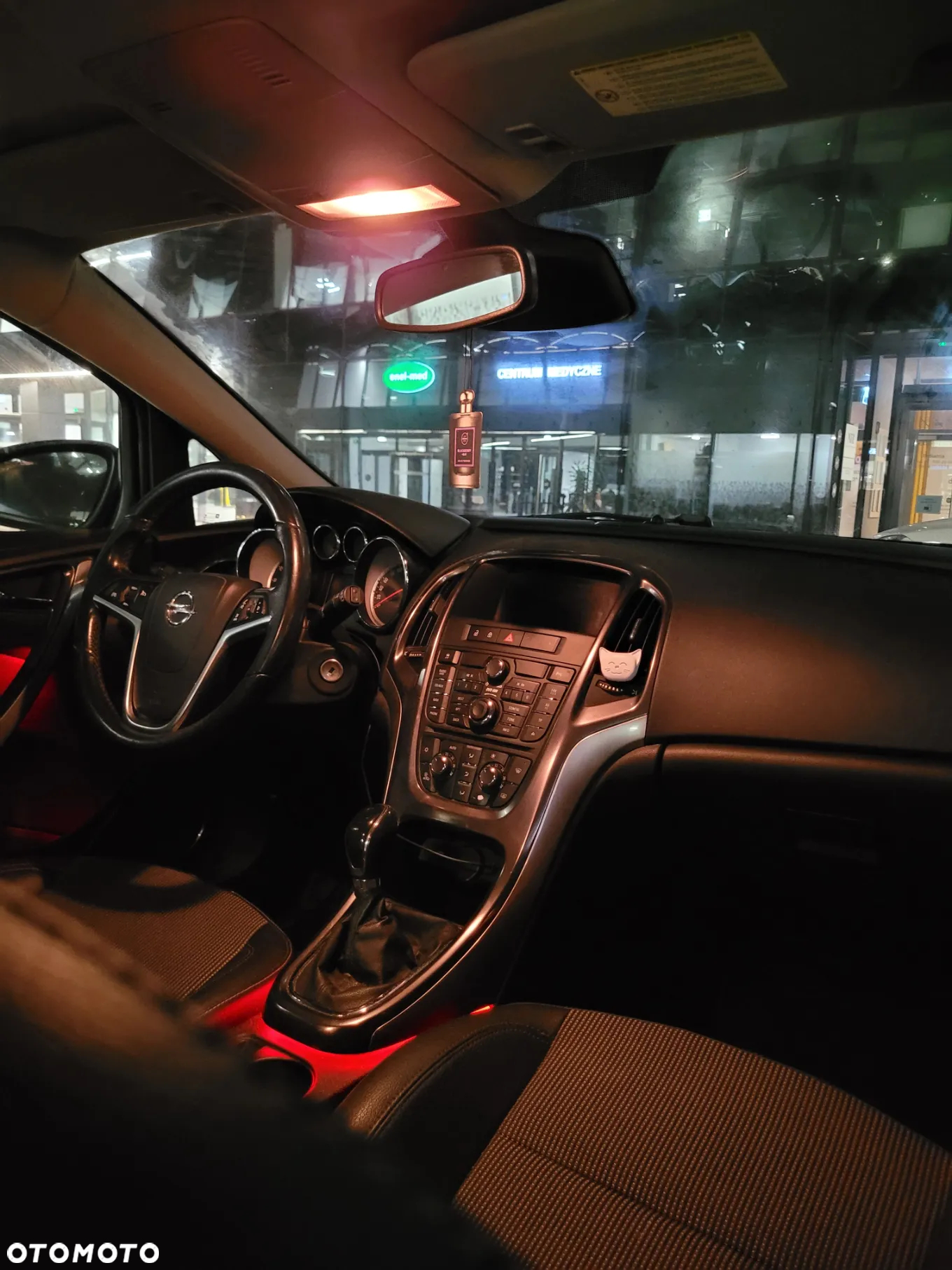 Opel Astra IV 1.4 T Cosmo - 15