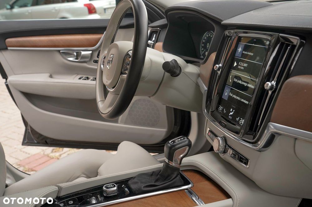 Volvo S90 D4 Inscription - 33
