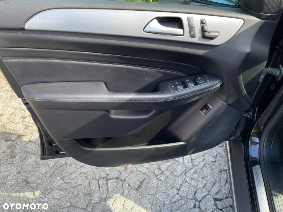 Mercedes-Benz ML 350 BlueTec 4-Matic - 14