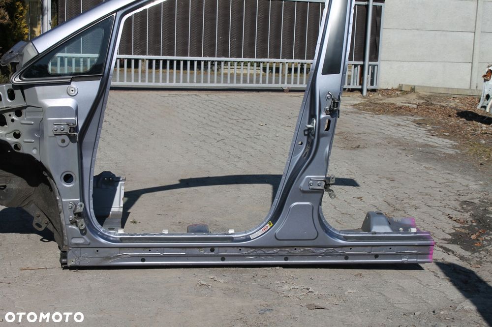 ćwiartka lewy przód słupek próg toyota verso 09-18 - 8