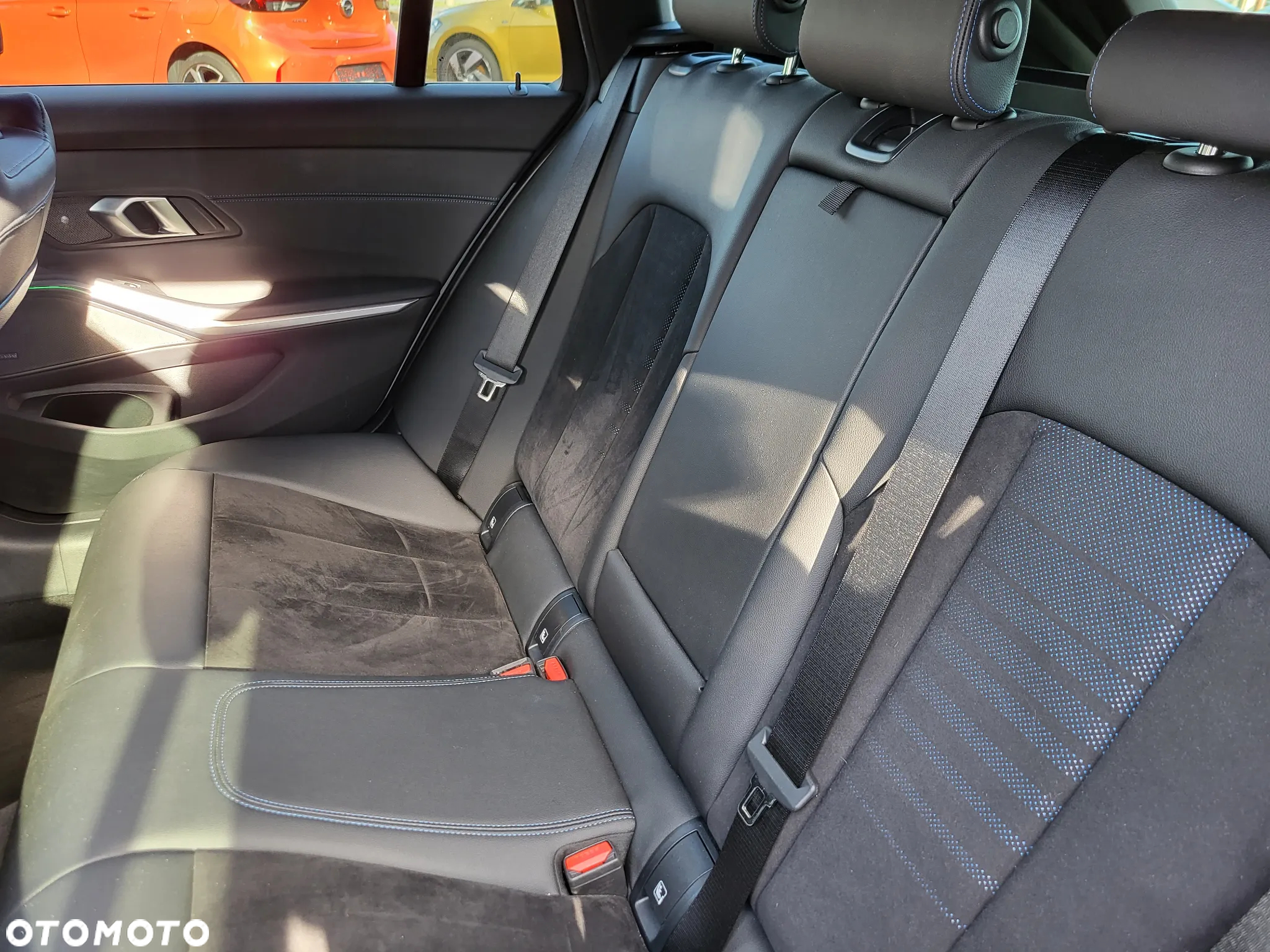 BMW Seria 3 318d M Sport - 12