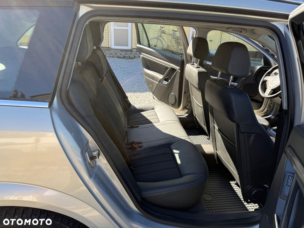 Opel Vectra 1.9 CDTI Cosmo - 22