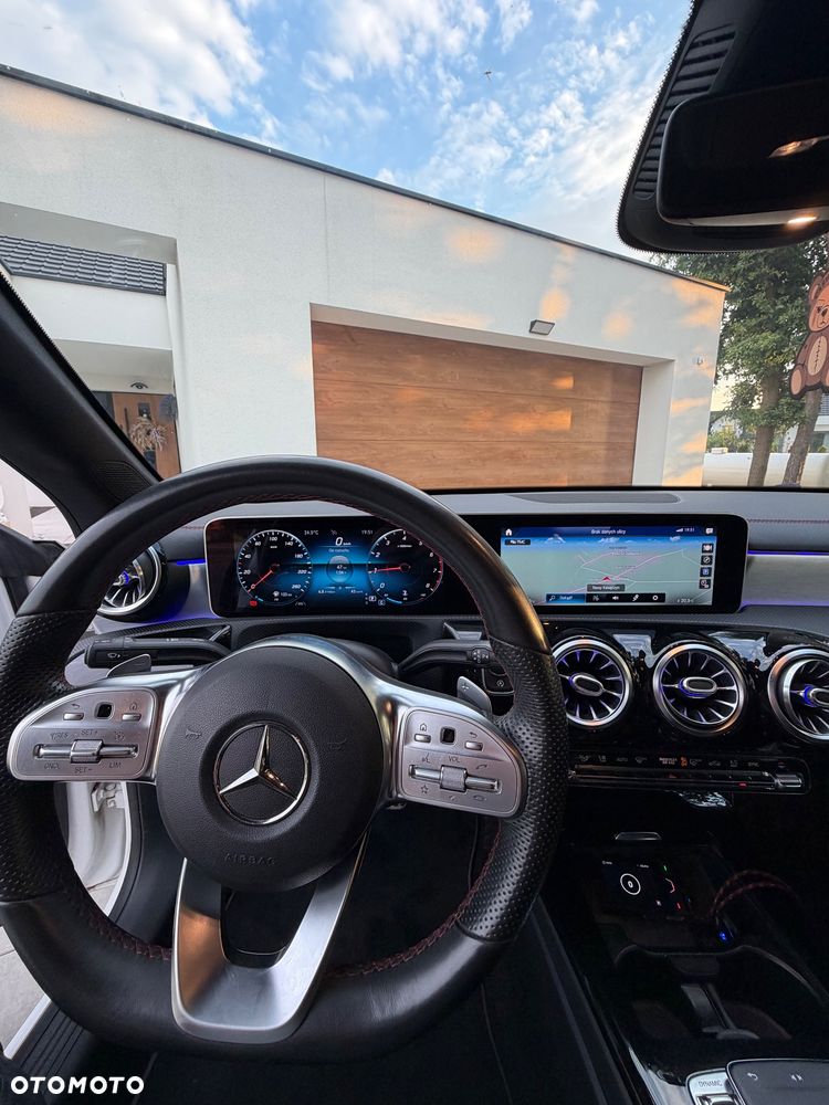Mercedes-Benz CLA 200 AMG Line 7G-DCT - 9