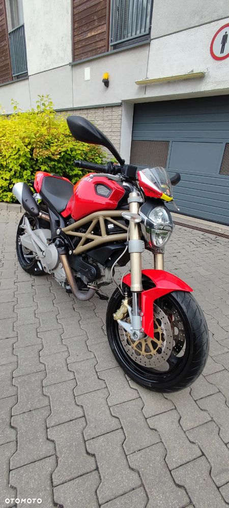 Ducati Monster - 3