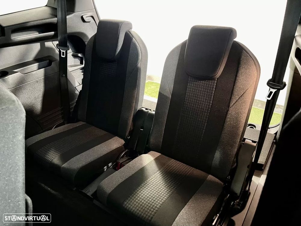Peugeot 5008 1.5 BlueHDi Active Pack EAT8 - 29