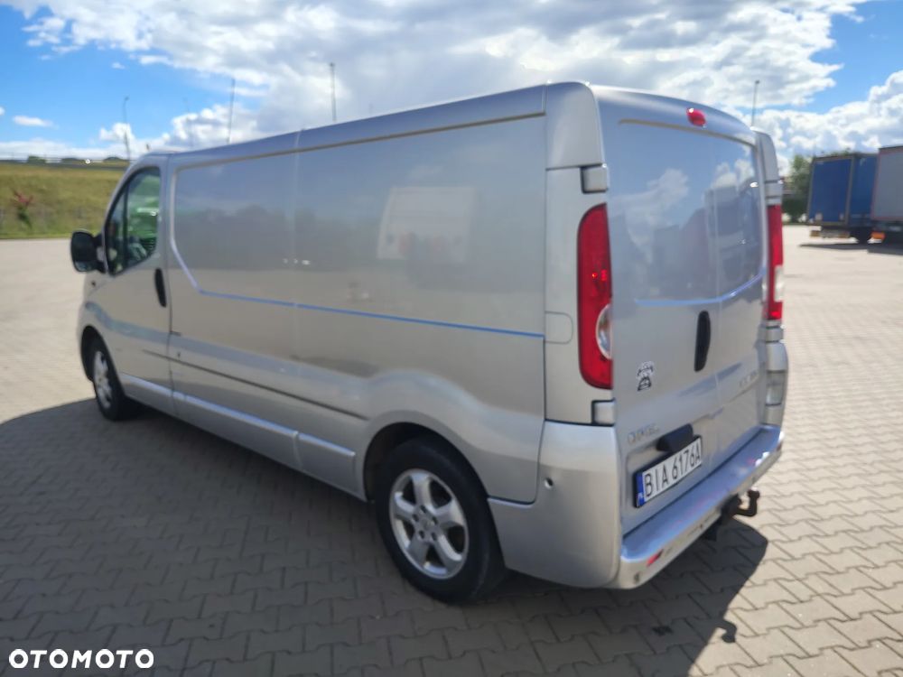 Opel Vivaro - 5