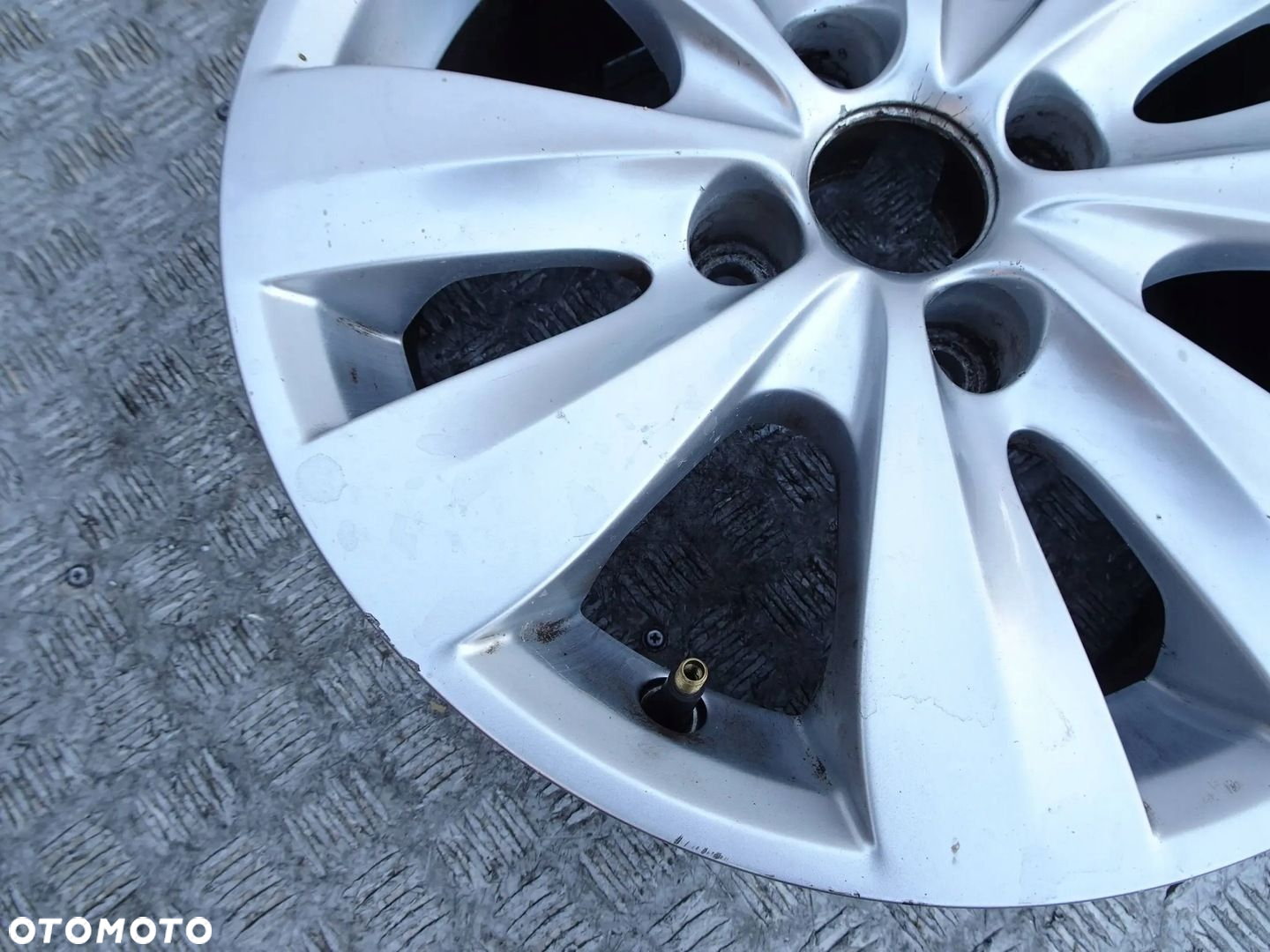 Alufelga Citroen C3 II 15" 5x108 ET 23 - 5