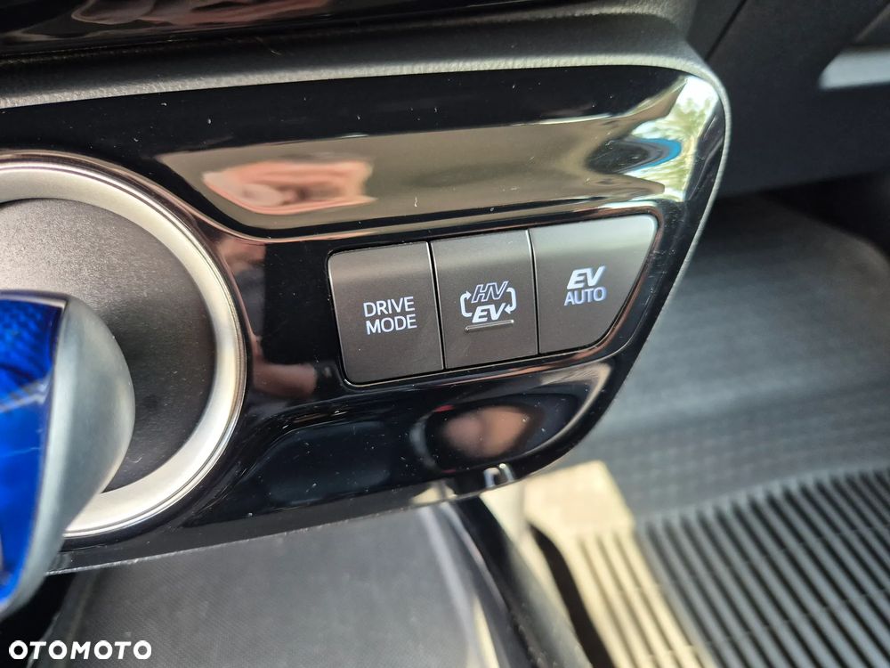 Toyota Prius Hybrid Comfort - 34