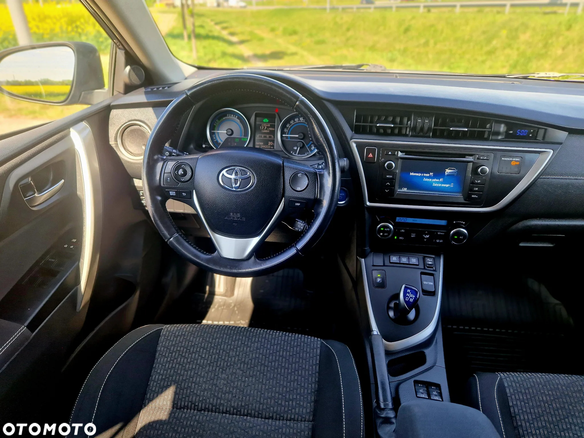Toyota Auris - 14