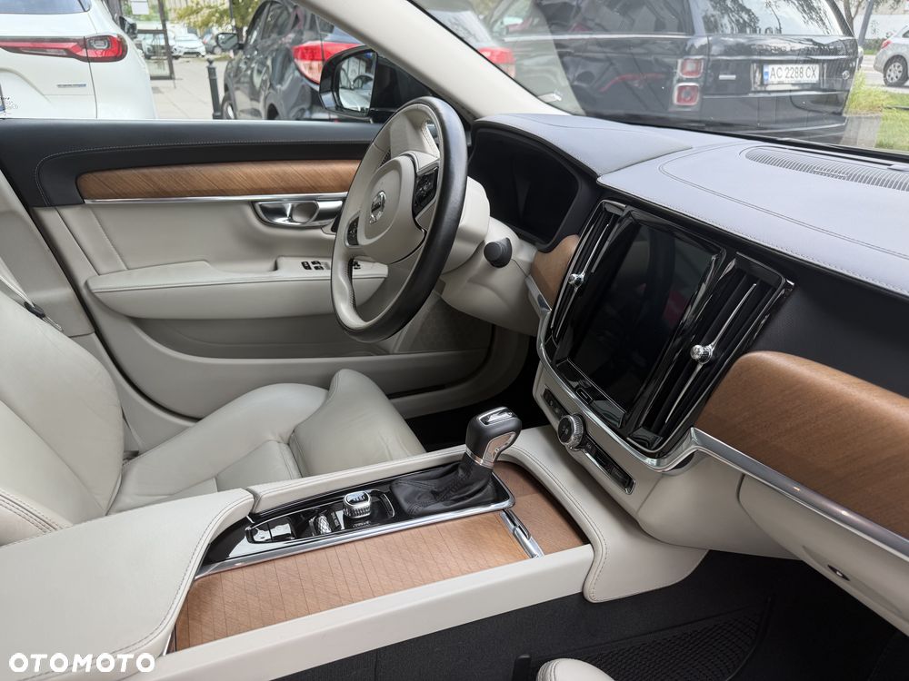 Volvo S90 - 10