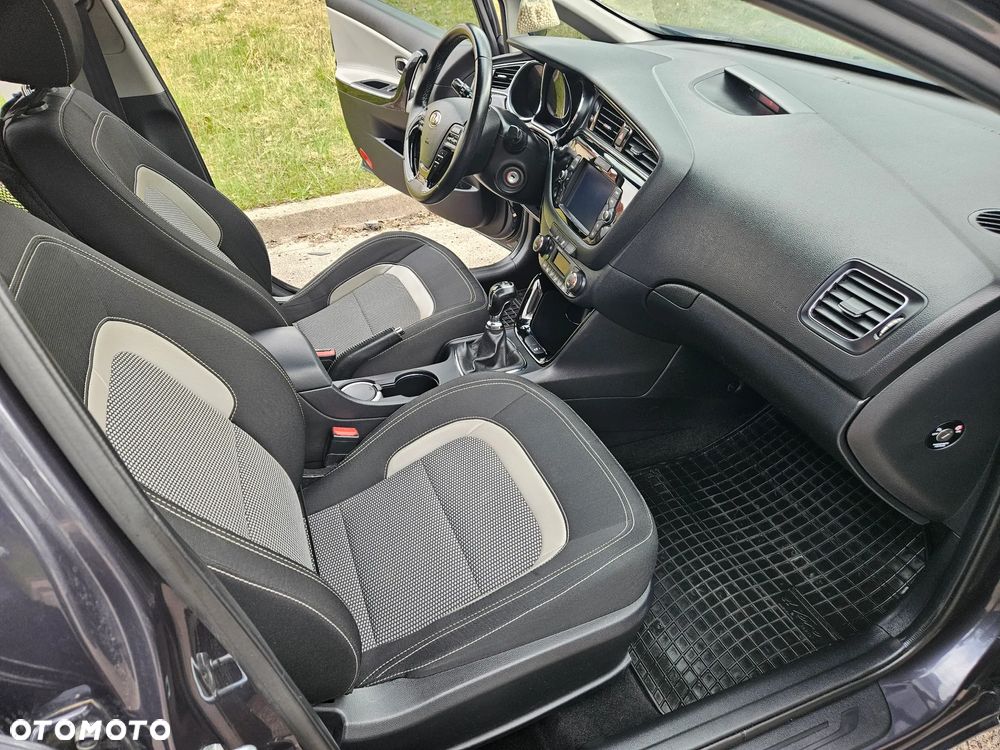 Kia Ceed 1.6 CRDi L Business Line - 18