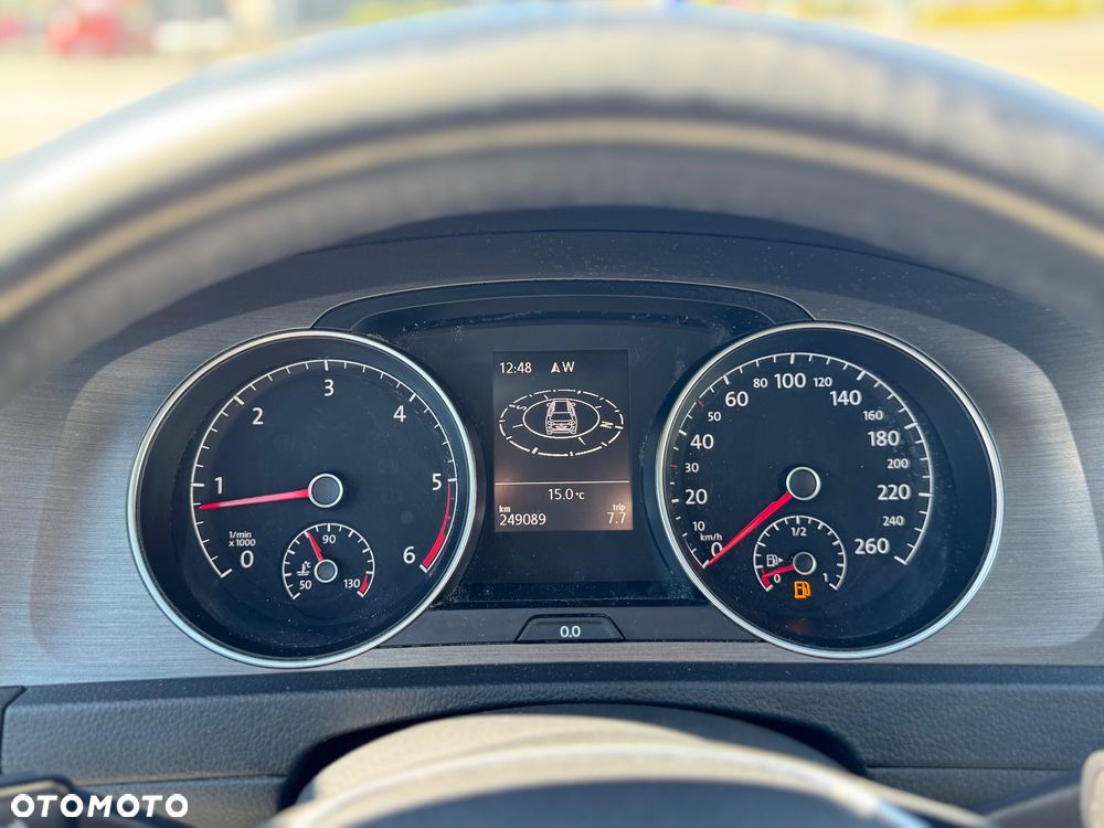 Volkswagen Golf 1.6 TDI DPF Comfortline - 17