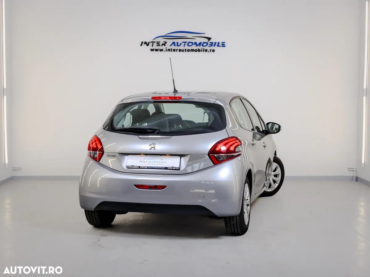 Peugeot 208 1.2 L PureTech Active - 12