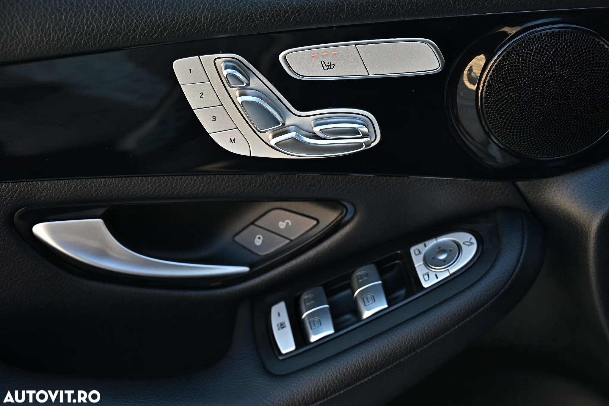 Mercedes-Benz GLC 250 d 4Matic 9G-TRONIC - 35