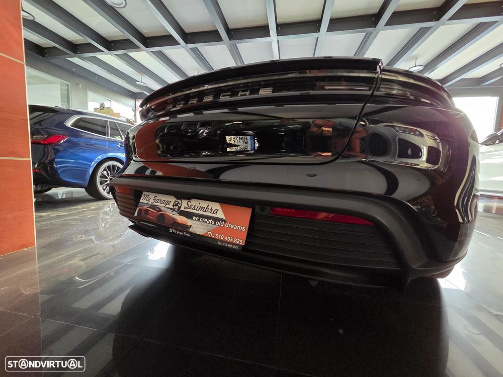 Porsche Taycan 4S bateria Performance Plus - 13