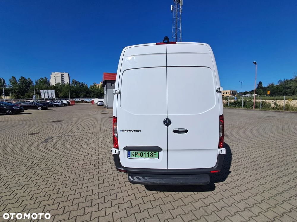 Mercedes-Benz Esprinter - 6