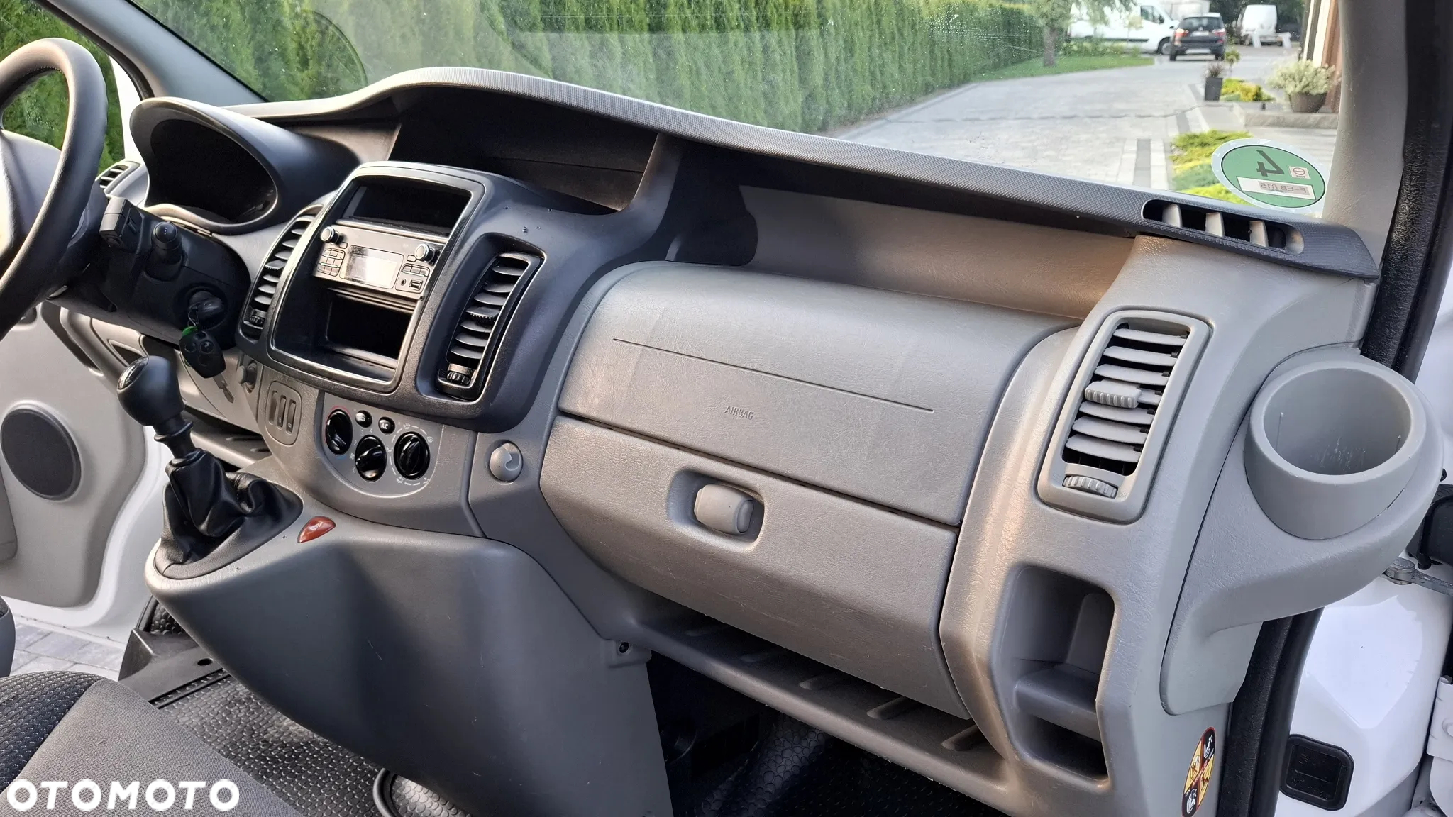 Opel VIVARO - 17