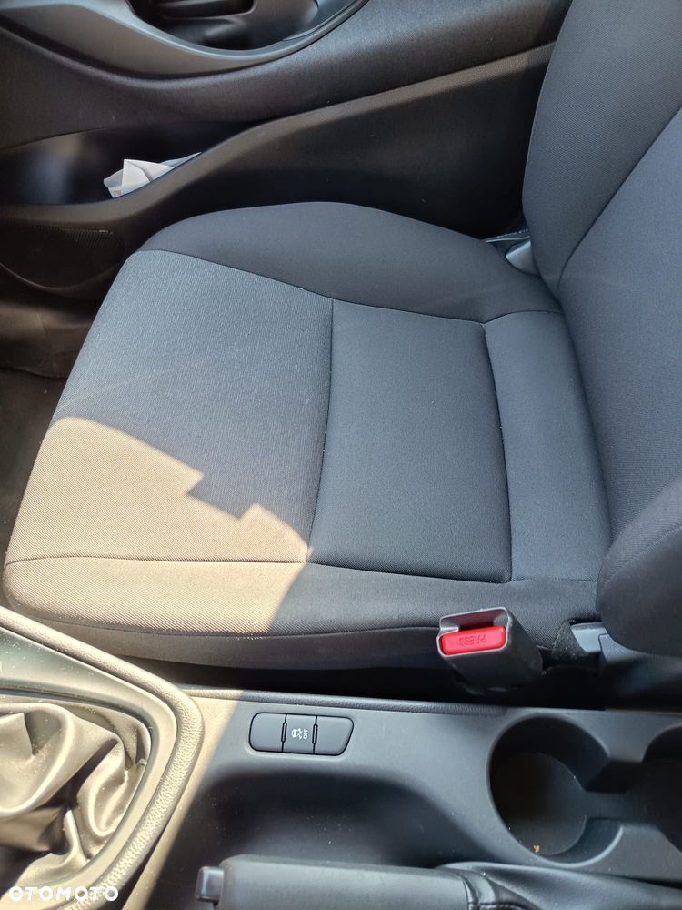 Toyota Yaris 1.0 Active - 24