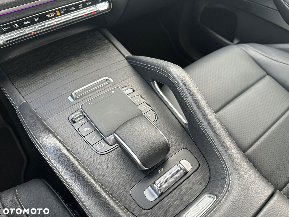 Mercedes-Benz GLE 300 d mHEV 4-Matic AMG Line - 23