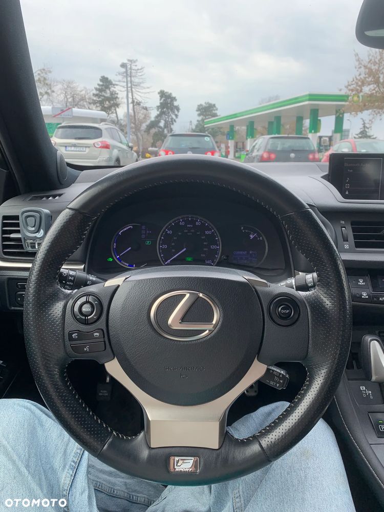Lexus CT 200h F Sport - 8