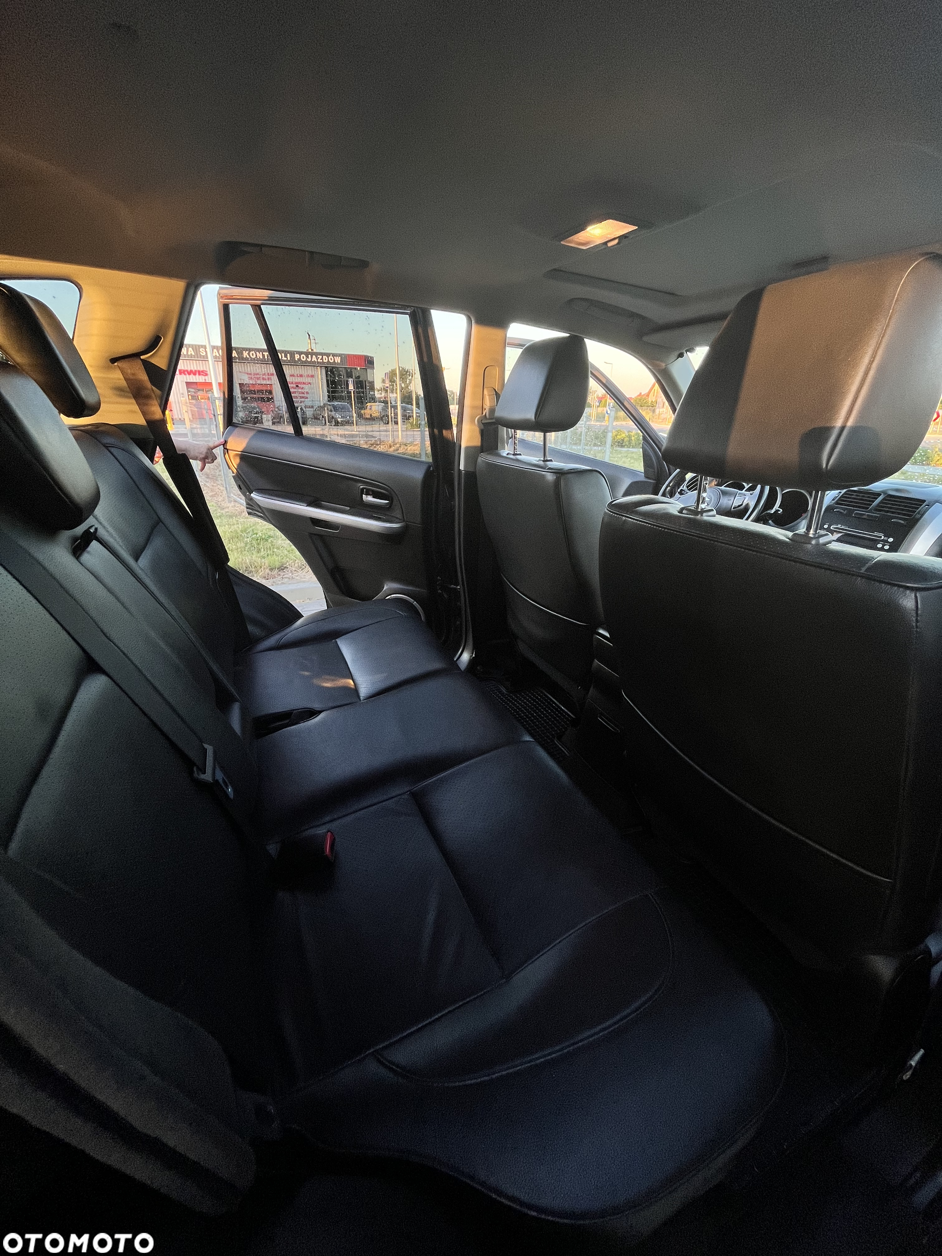 Suzuki Grand Vitara 1.9 DDiS De Luxe - 10