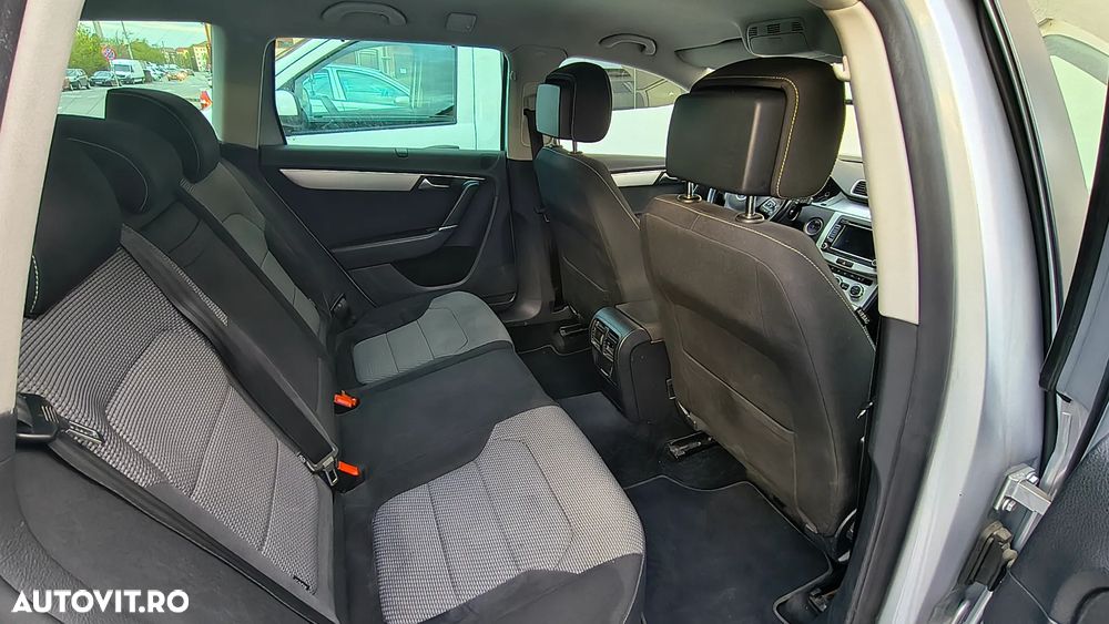 Volkswagen Passat Alltrack 2.0 TDI BMT 4Motion - 6