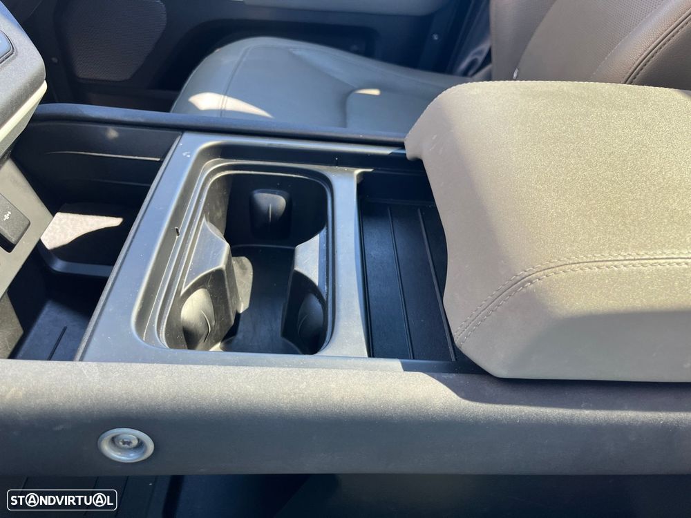 Land Rover Defender 2.0 P400e 110 AWD SE - 27