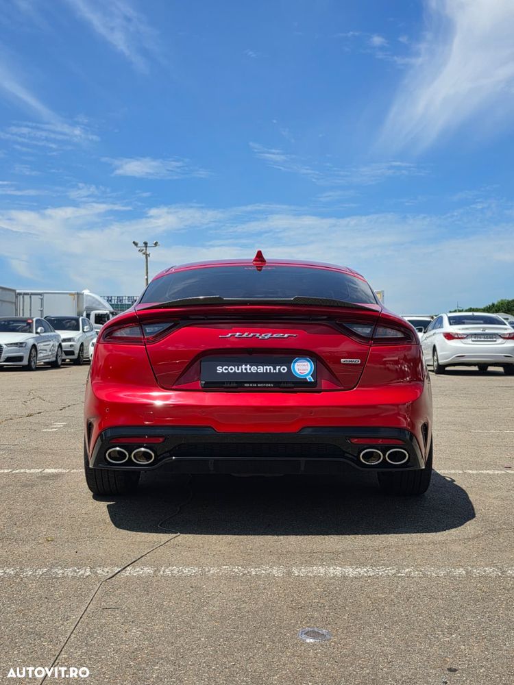 Kia Stinger - 6