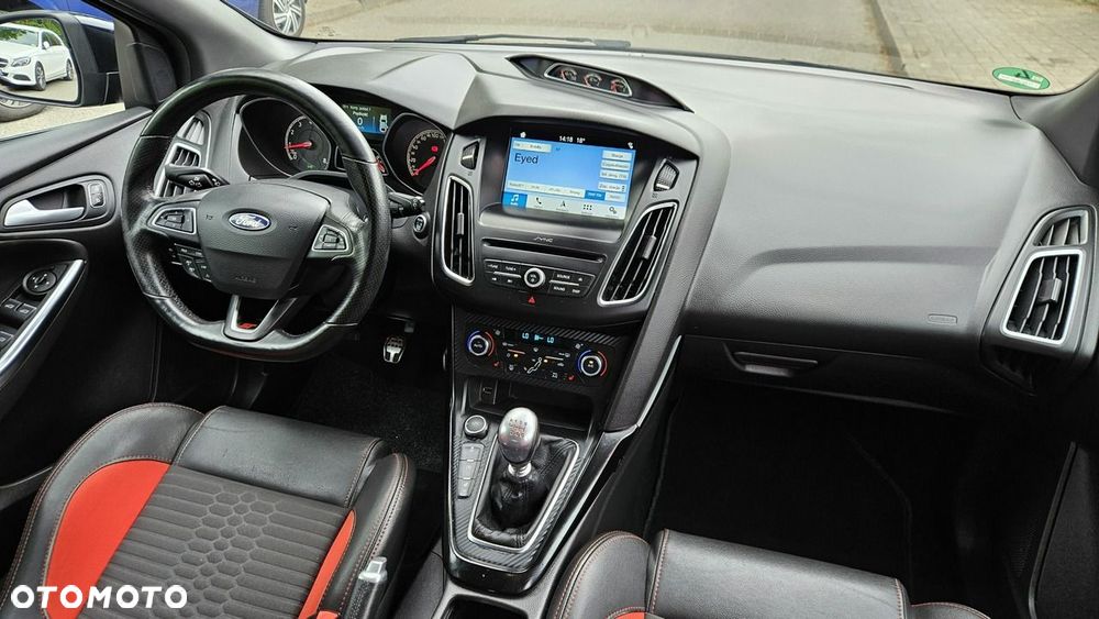 Ford Focus 2.0 EcoBoost ST mit Leder-Sport-Paket - 22
