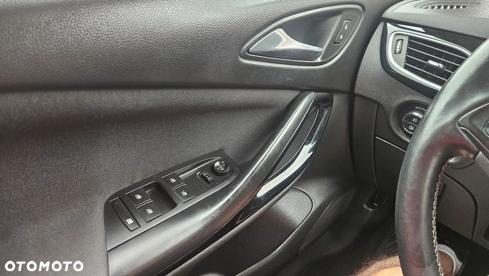 Opel Astra 1.4 Turbo Innovation - 18