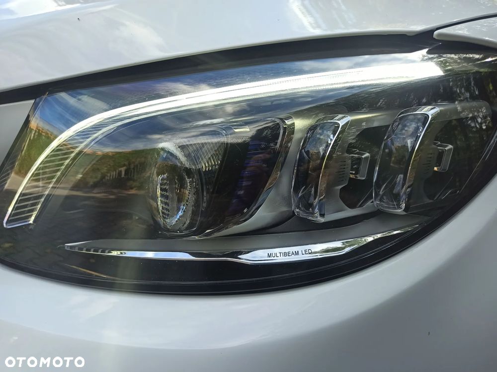 Mercedes-Benz Klasa C 300 d 9G-TRONIC AMG Line - 13
